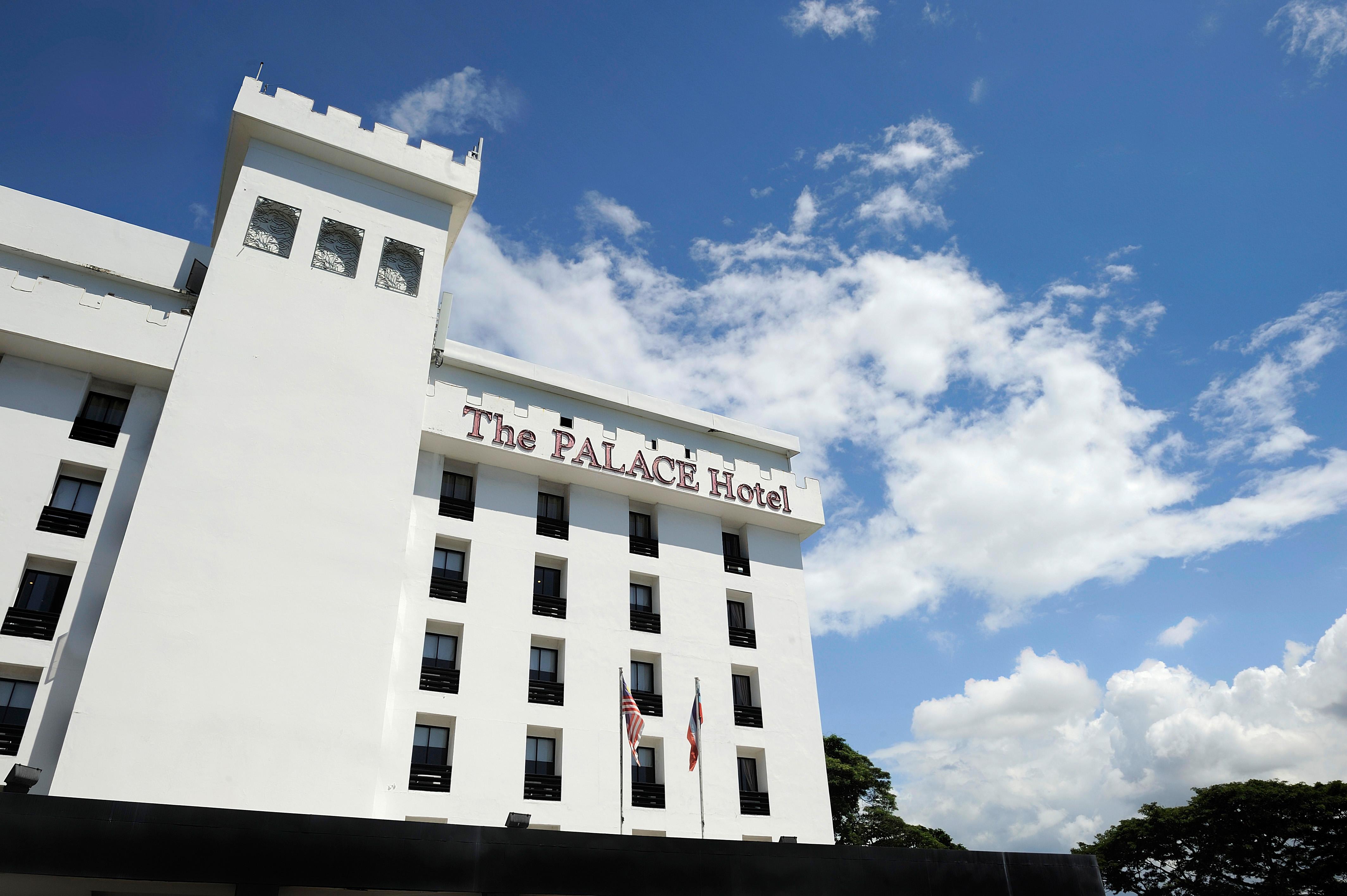 The Palace Hotel Kota Kinabalu Exterior foto